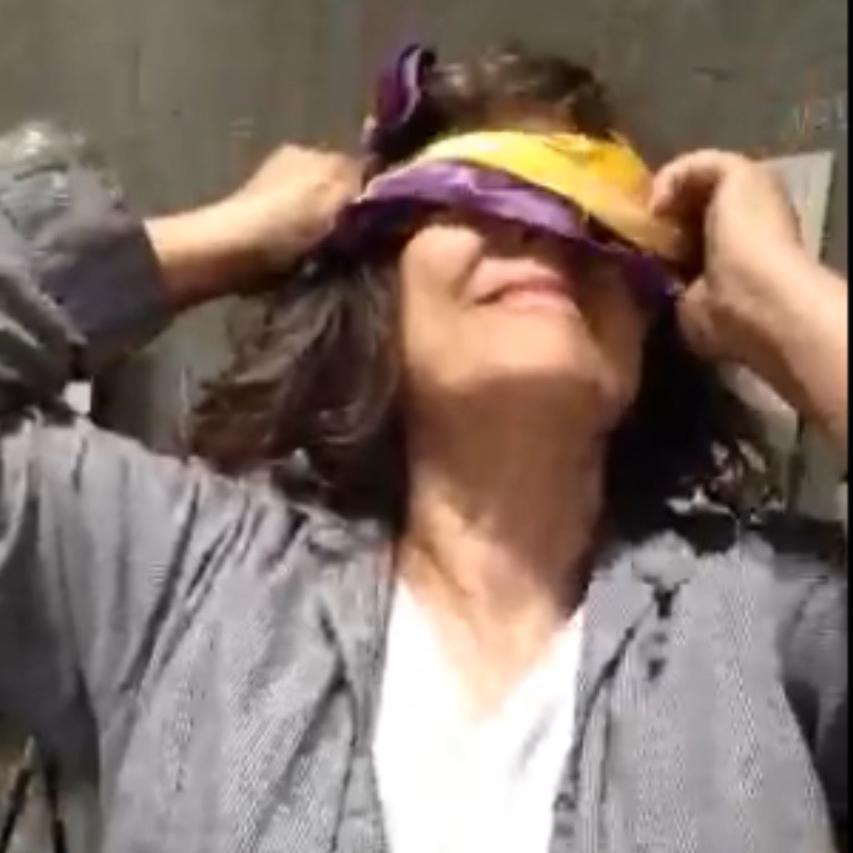 Kim Dingle, Painting Blindfolded, Video